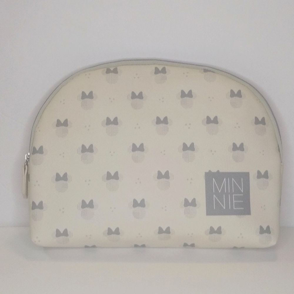 Danielle Nicole Disney Minnie Makeup Bag